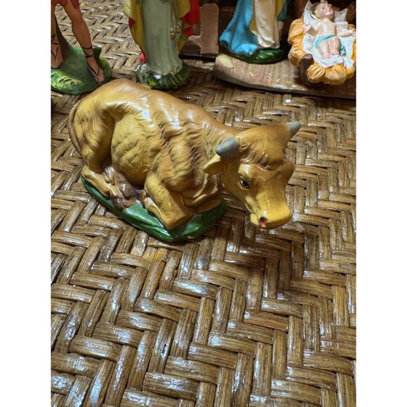 Vintage Hand-Painted Nativity Scene Set Of 12 Figurines And A Manger - Picture 4 of 15